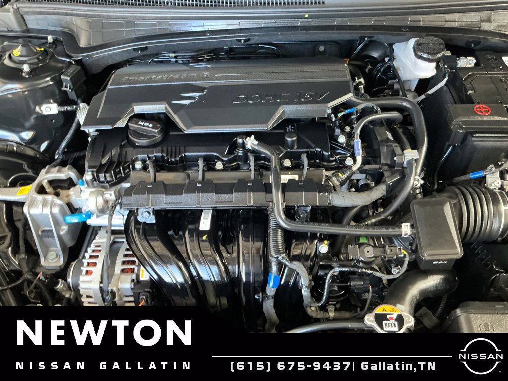 Used 2025 Hyundai Elantra Sport FWD image 36
