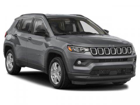 Used 2022 Jeep Compass Latitude image 9