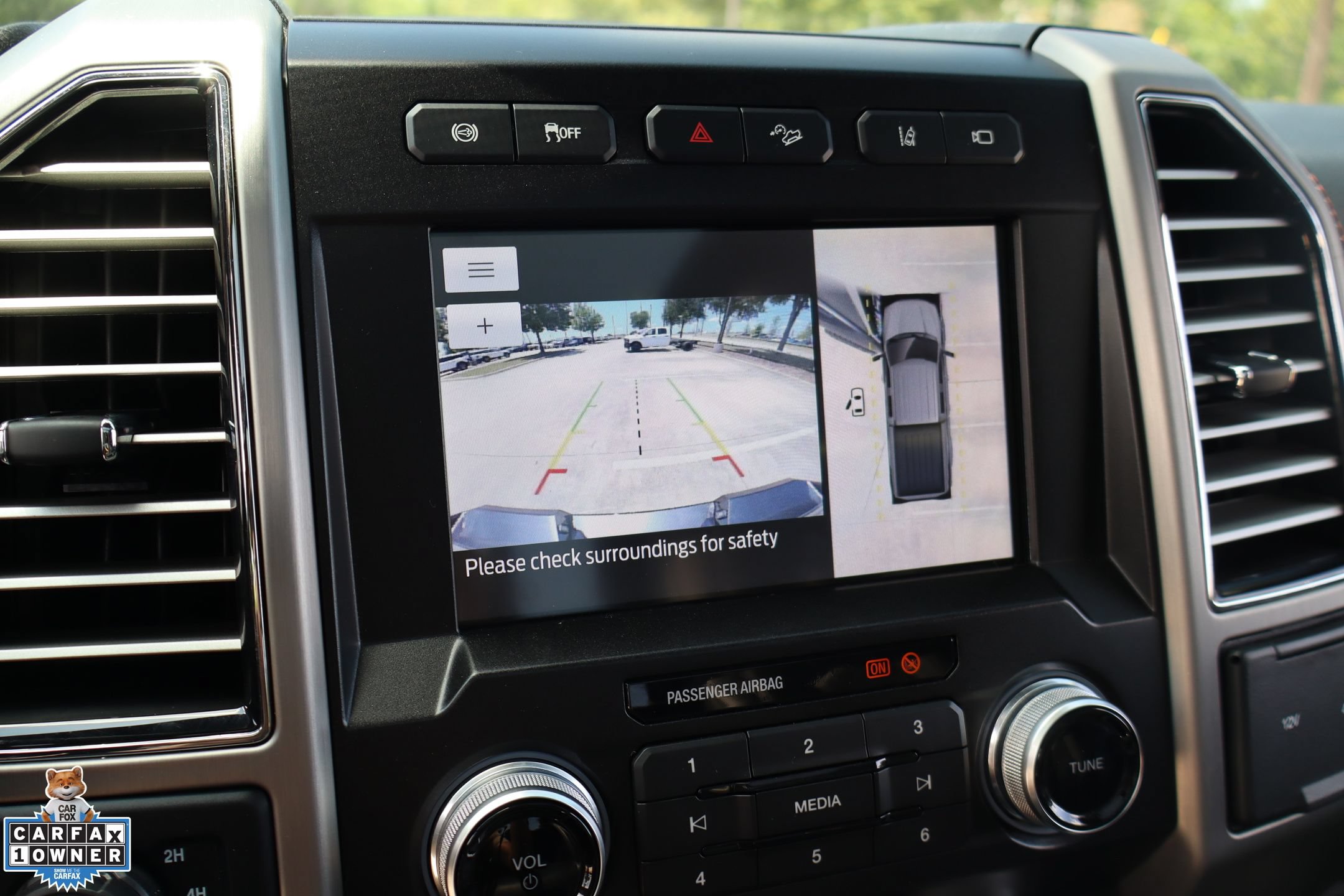 Used 2020 Ford F250 Platinum w/ FX4 Off-Road Package AWD/4WD image 23