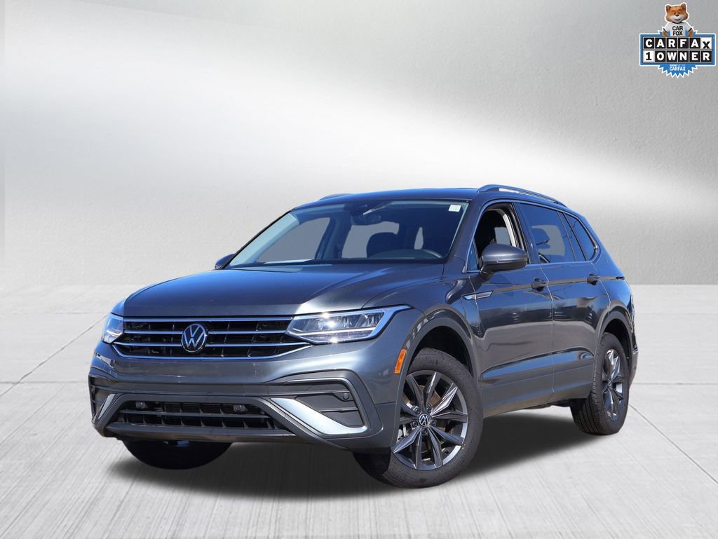 Used 2024 Volkswagen Tiguan SE image 1