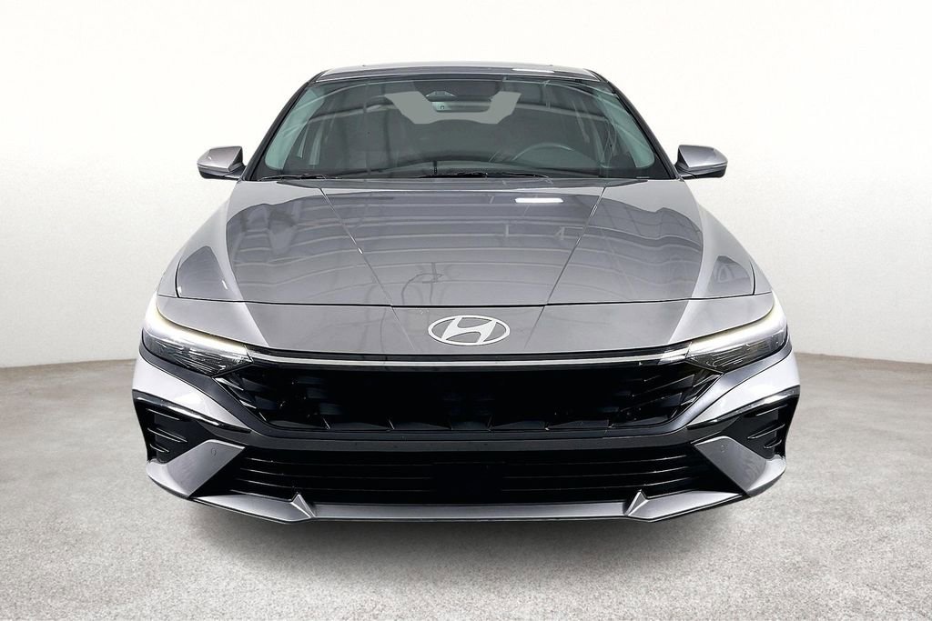 Used 2024 Hyundai Elantra Limited image 5