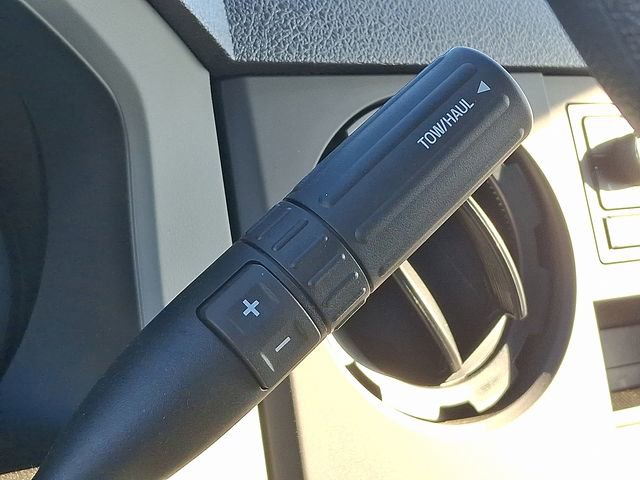 Used 2023 Ford F650 2WD Regular Cab Super Duty image 13