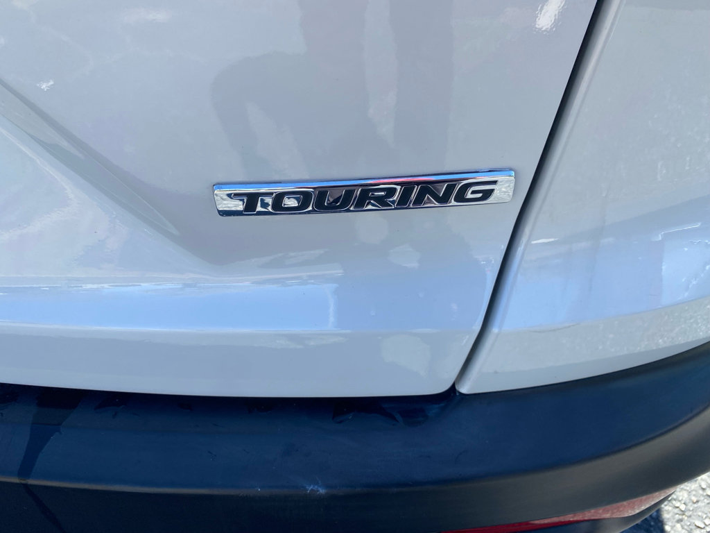 Used 2019 Honda CR-V Touring image 12