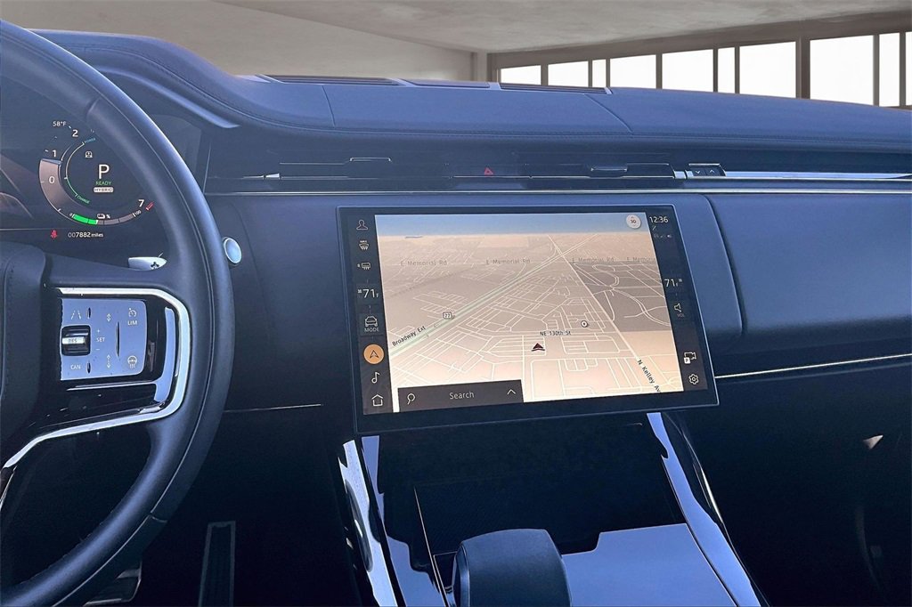 Used 2025 Land Rover Range Rover Sport Dynamic SE image 6