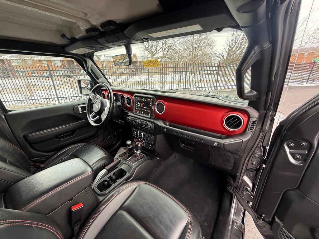 Used 2022 Jeep Wrangler Unlimited Rubicon w/ Cold Weather Group image 14