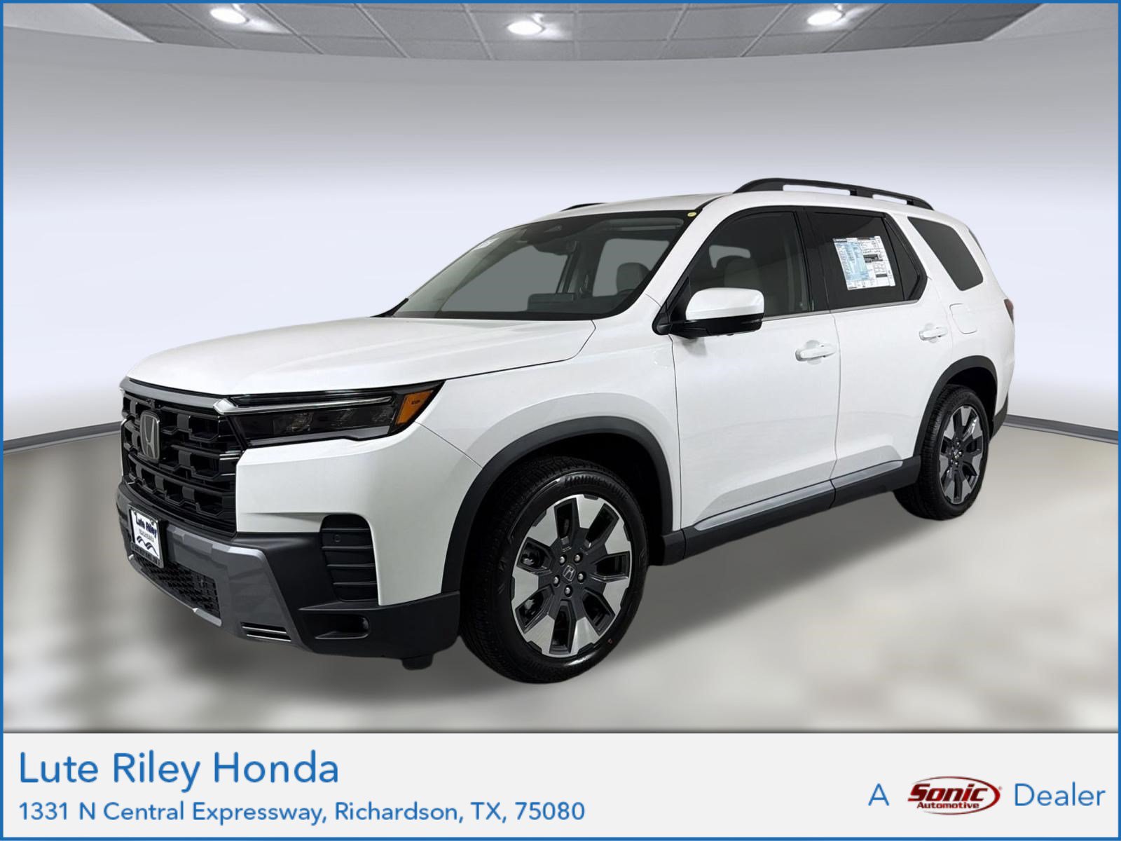 New 2026 Honda Pilot Touring image 1