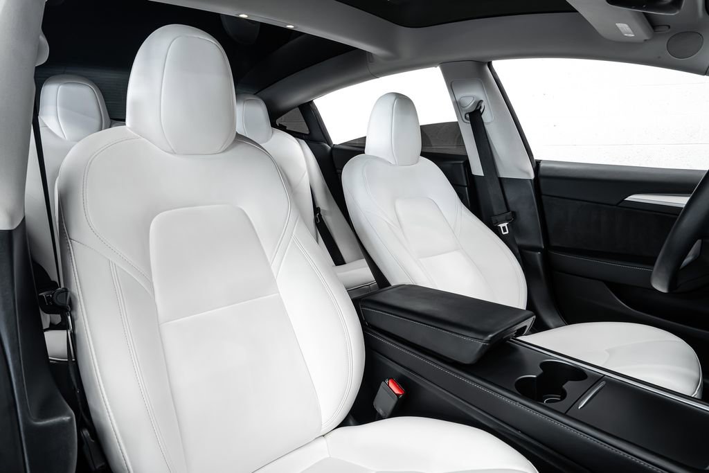 Used 2023 Tesla Model 3 Standard Range image 29