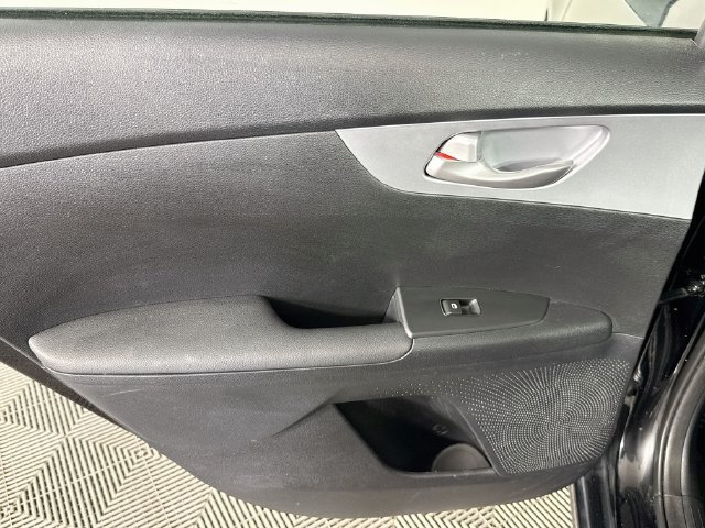 Used 2024 Kia Forte LXS FWD image 22