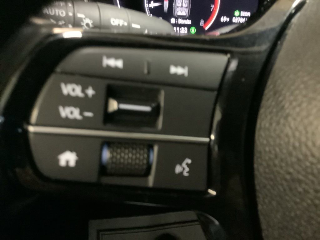 Used 2023 Honda Pilot EX-L image 32