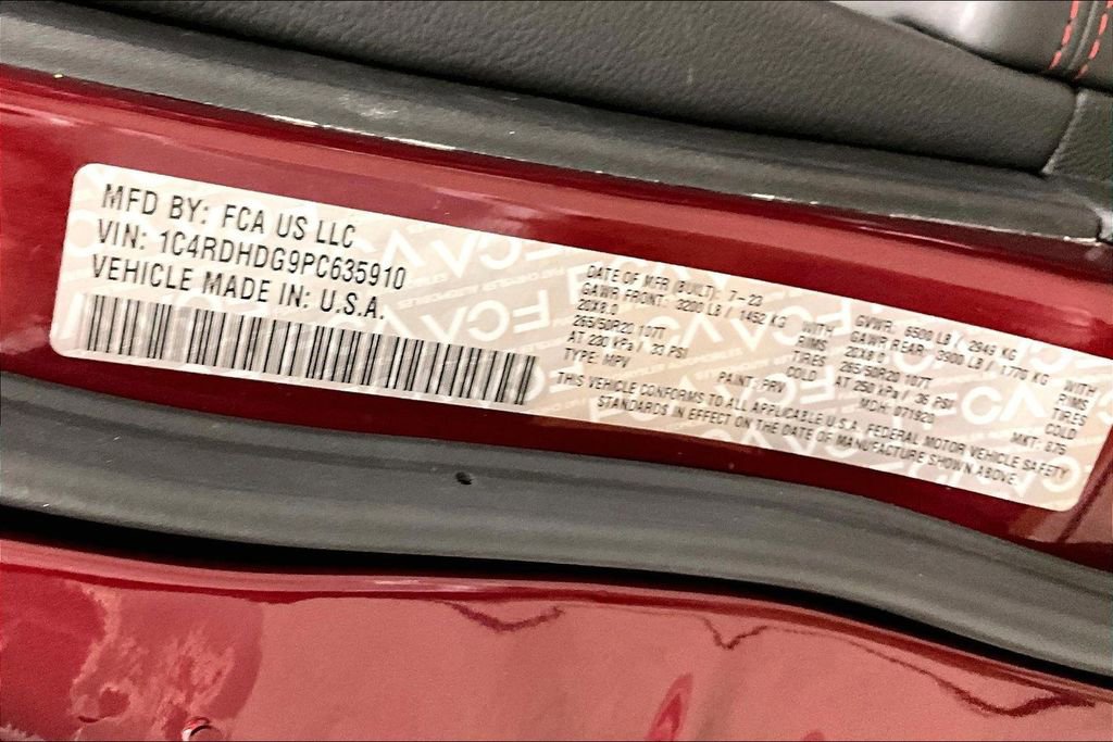 Used 2023 Dodge Durango GT image 18