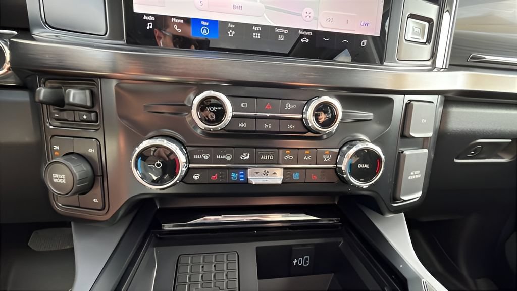 New 2026 Ford F350 Lariat w/ Black Appearance Package AWD/4WD image 14