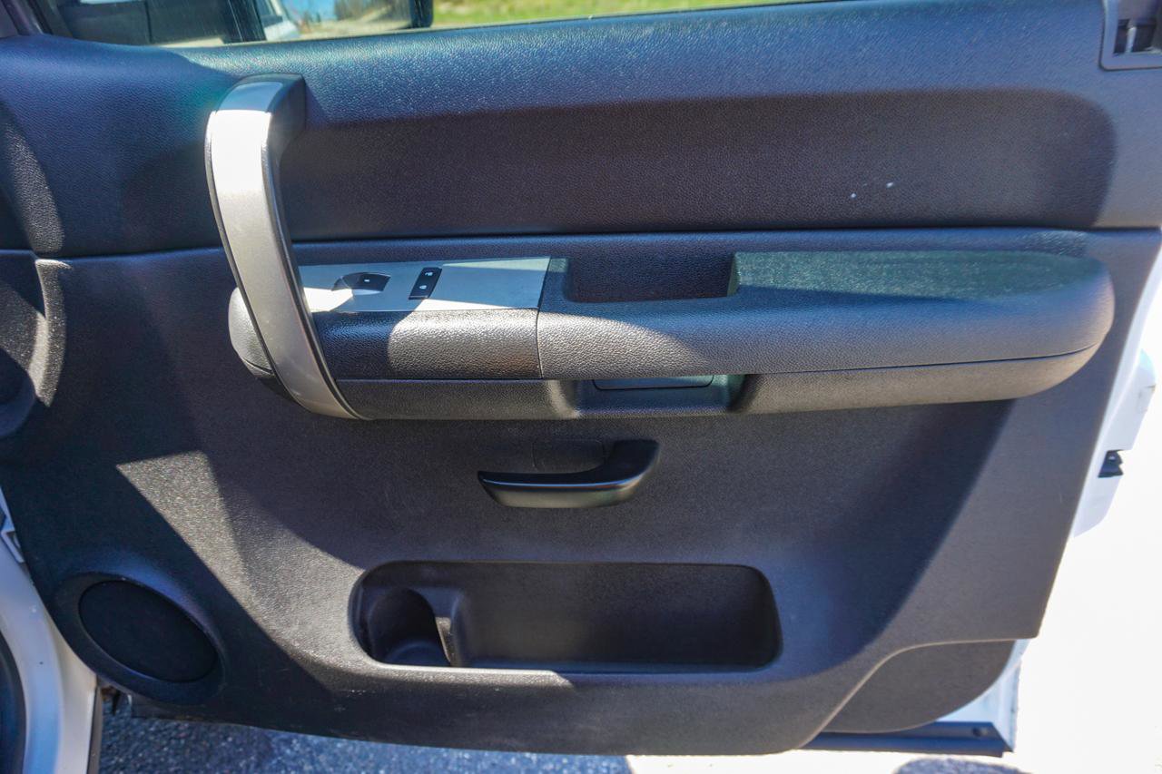 Used 2007 Chevrolet Silverado 2500 LT w/ Suspension Package, Off-Road image 29