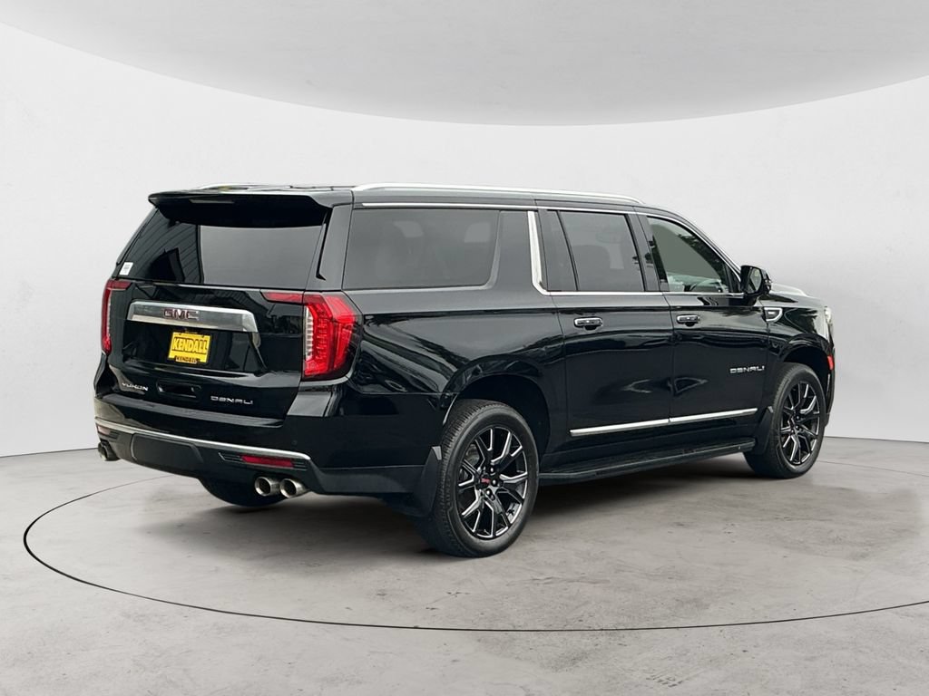Used 2023 GMC Yukon XL Denali AWD/4WD image 5