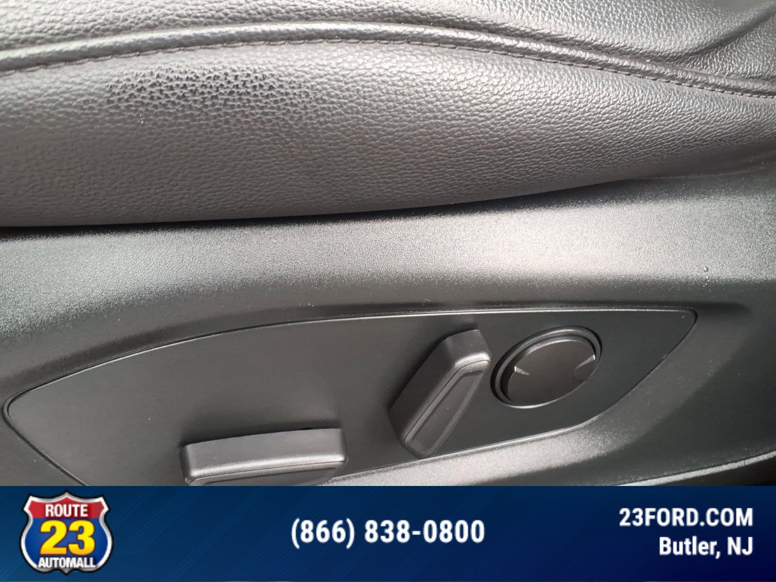 Certified 2023 Ford Explorer Limited w/ Limited Technology Package AWD/4WD image 23