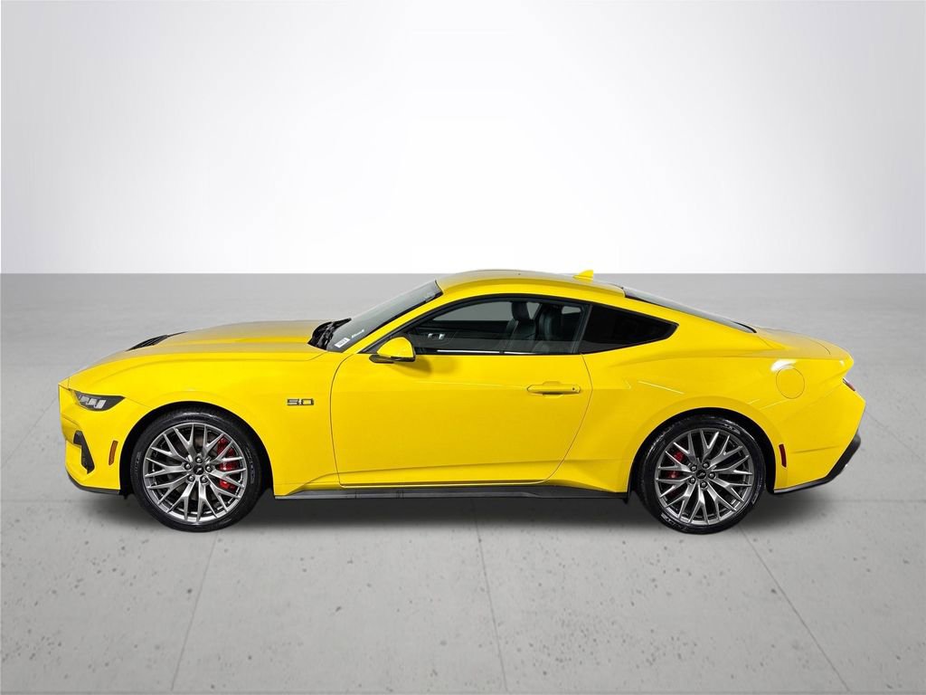 Used 2024 Ford Mustang GT Premium image 9