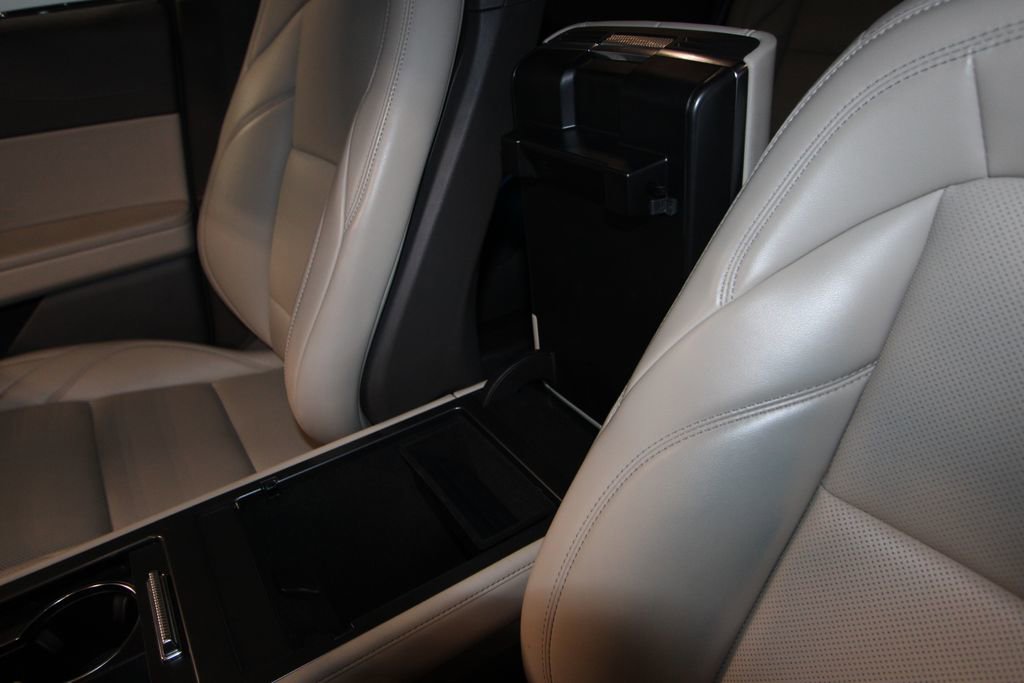 Used 2025 Lincoln Nautilus Premier image 21