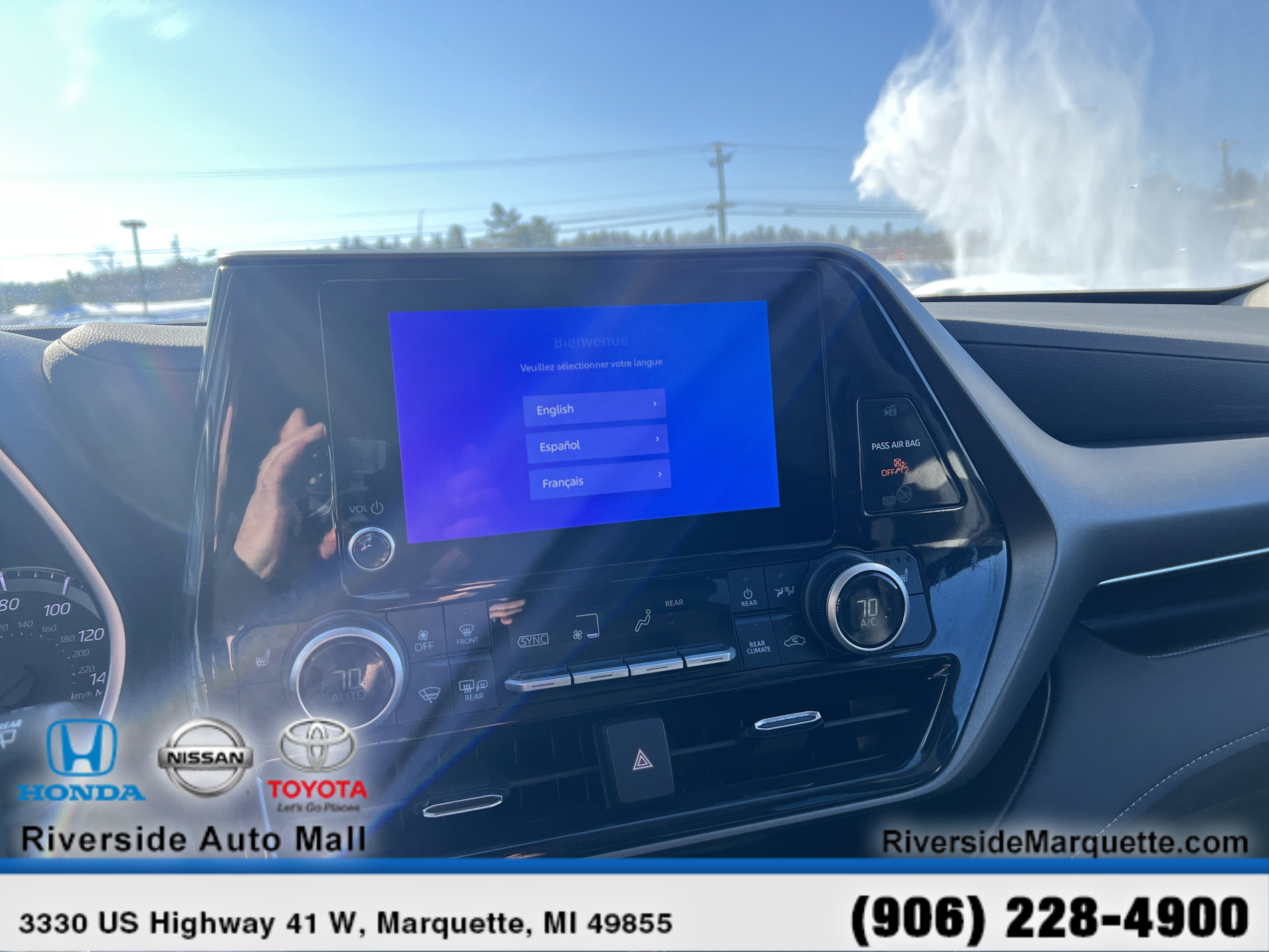 Used 2025 Toyota Highlander XLE image 17