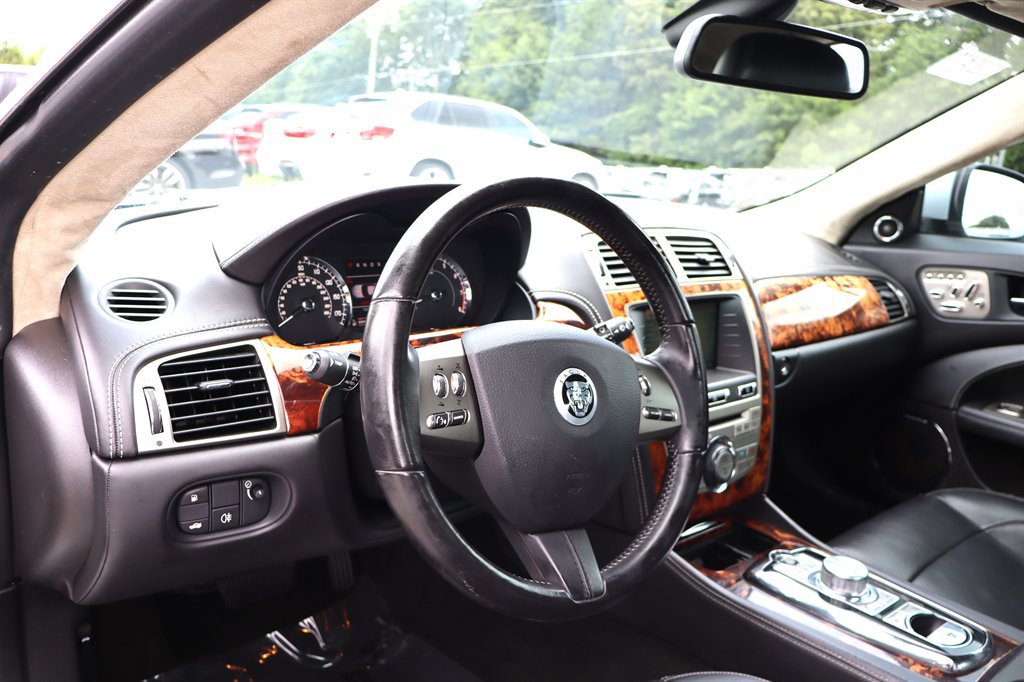 Used 2010 Jaguar XK Coupe RWD image 14