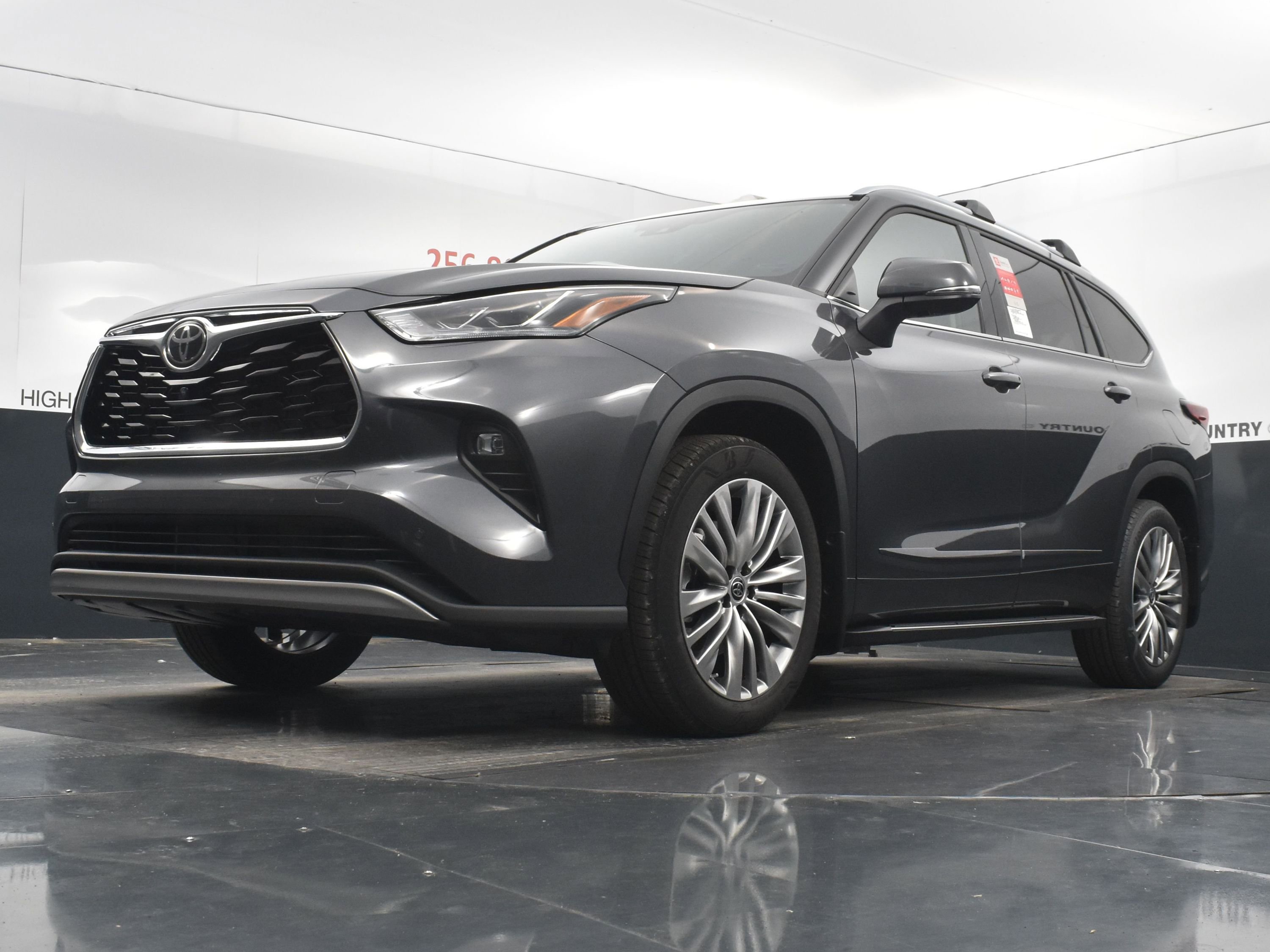 Used 2022 Toyota Highlander Platinum image 40