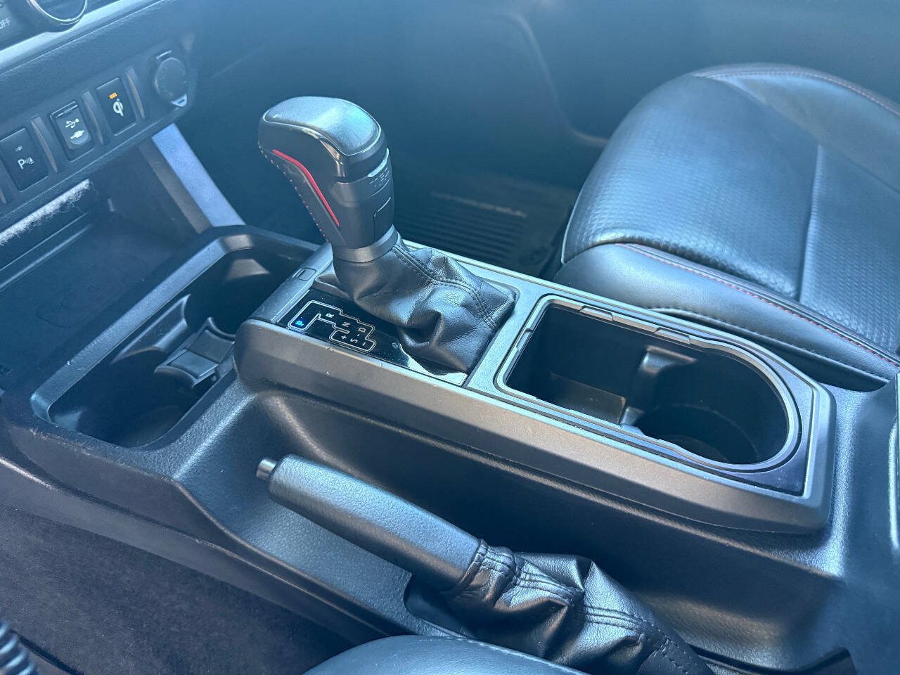 Used 2017 Toyota Tacoma TRD Pro AWD/4WD image 17