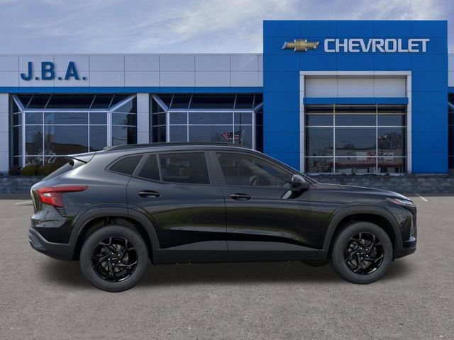New 2026 Chevrolet Trax LT w/ Driver Confidence Package FWD image 5