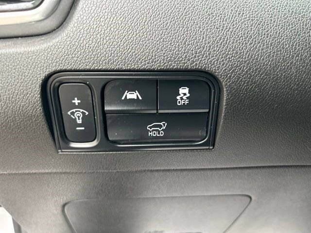 Used 2023 Kia Sorento SX AWD/4WD image 17