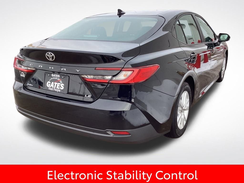 Used 2025 Toyota Camry LE image 10