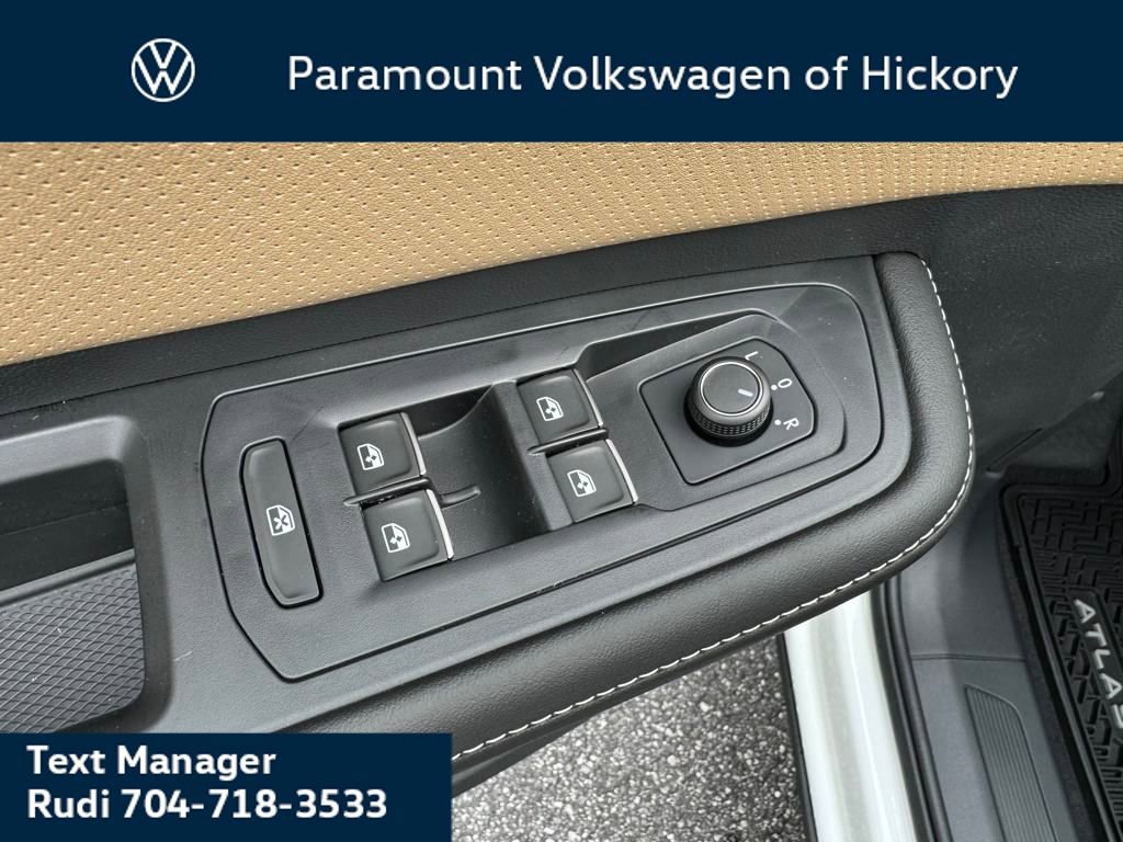 New 2026 Volkswagen Atlas Cross Sport SE image 7