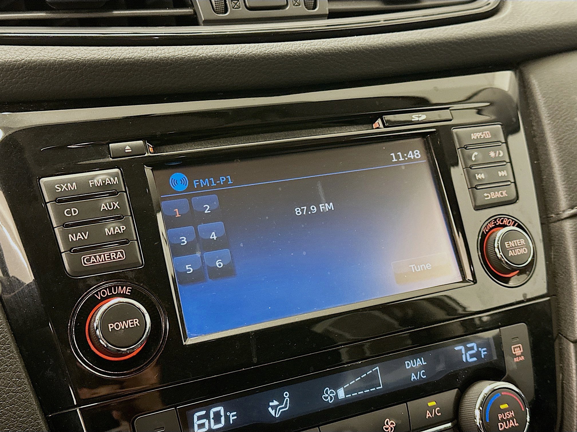 Used 2017 Nissan Rogue SV w/ SV Premium Package image 21