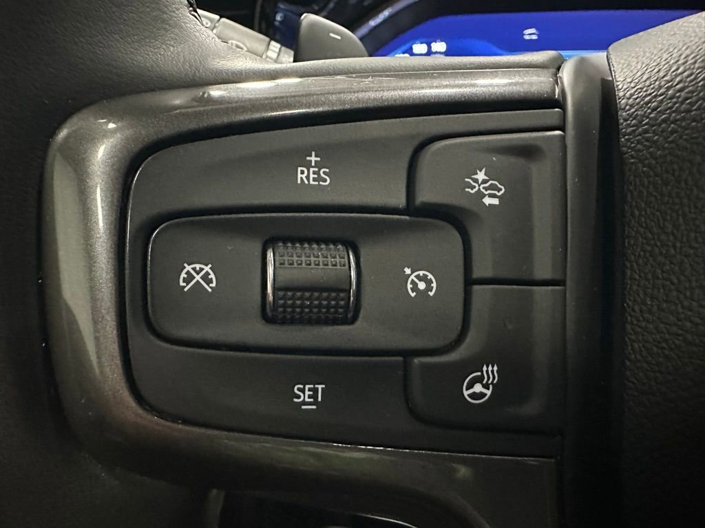 Used 2023 Chevrolet Silverado 1500 ZR2 w/ Technology Package AWD/4WD image 19