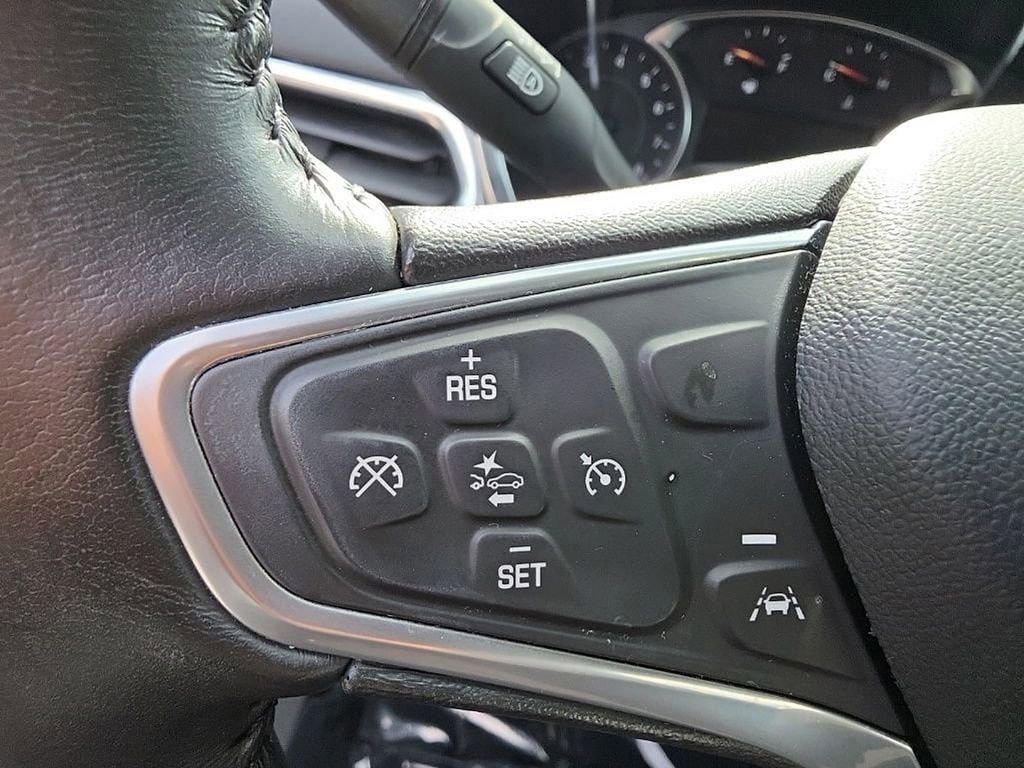 Used 2022 Chevrolet Equinox LT AWD/4WD image 13