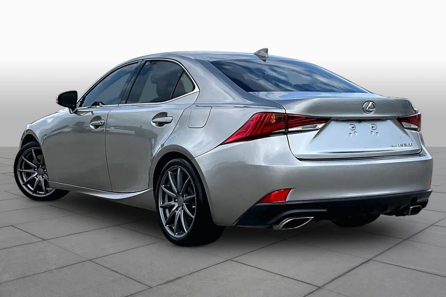 Used 2018 Lexus IS 300 AWD w/ Premium Package image 12