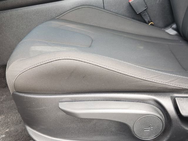 Used 2025 Hyundai Elantra SEL FWD image 19