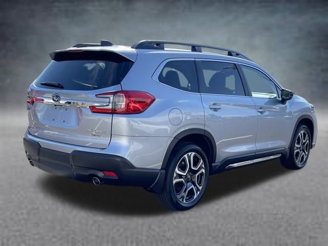 New 2025 Subaru Ascent Limited image 3