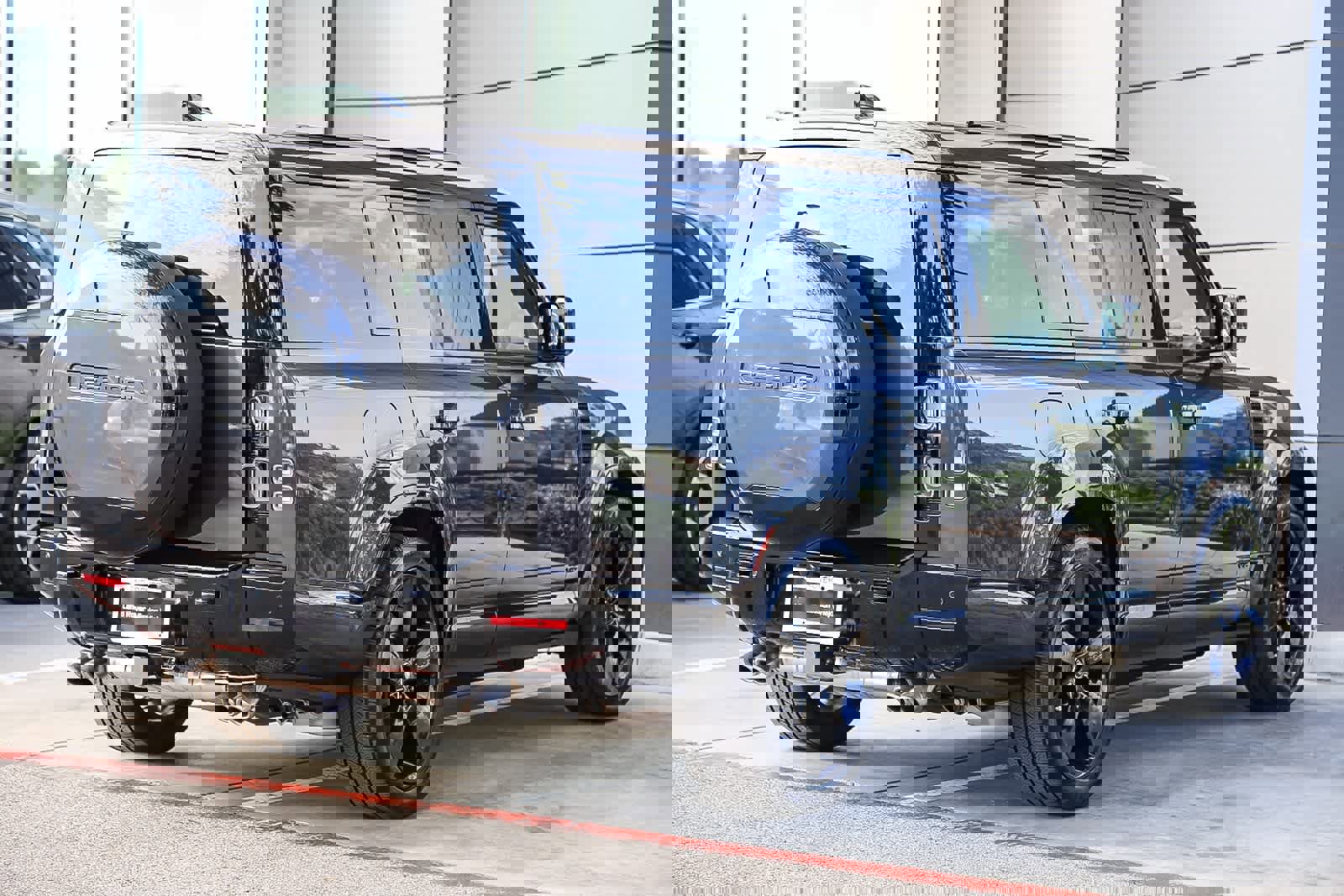 New 2025 Land Rover Defender 130 V8 image 8