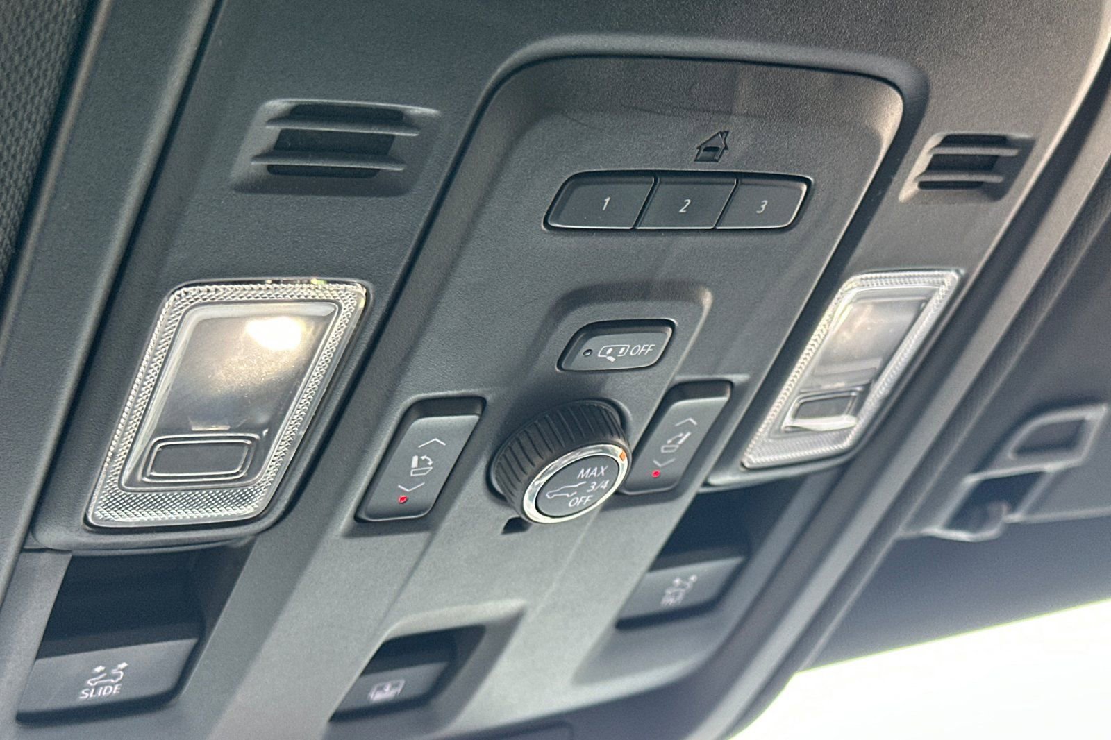 Used 2021 Chevrolet Tahoe RST w/ Luxury Package image 24