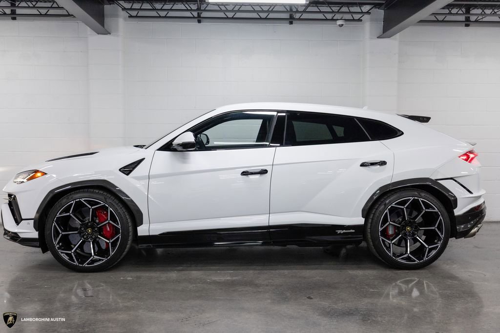Used 2023 Lamborghini Urus Performante AWD/4WD image 8