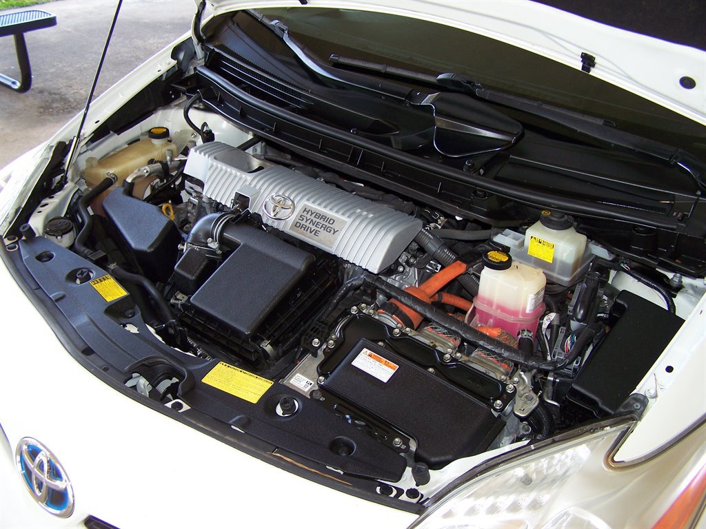 Used 2013 Toyota Prius Two image 39