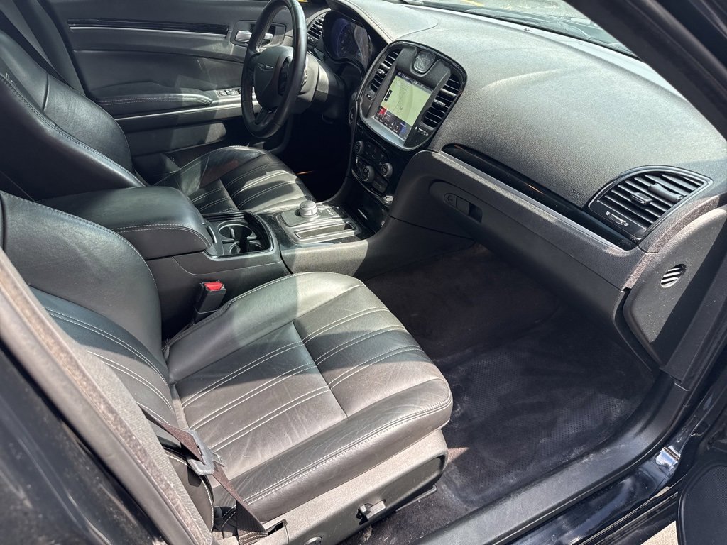 Used 2018 Chrysler 300 S w/ 300S Premium Group image 56