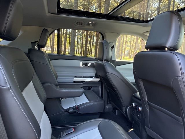 Used 2023 Ford Explorer XLT w/ Equipment Group 202A image 24