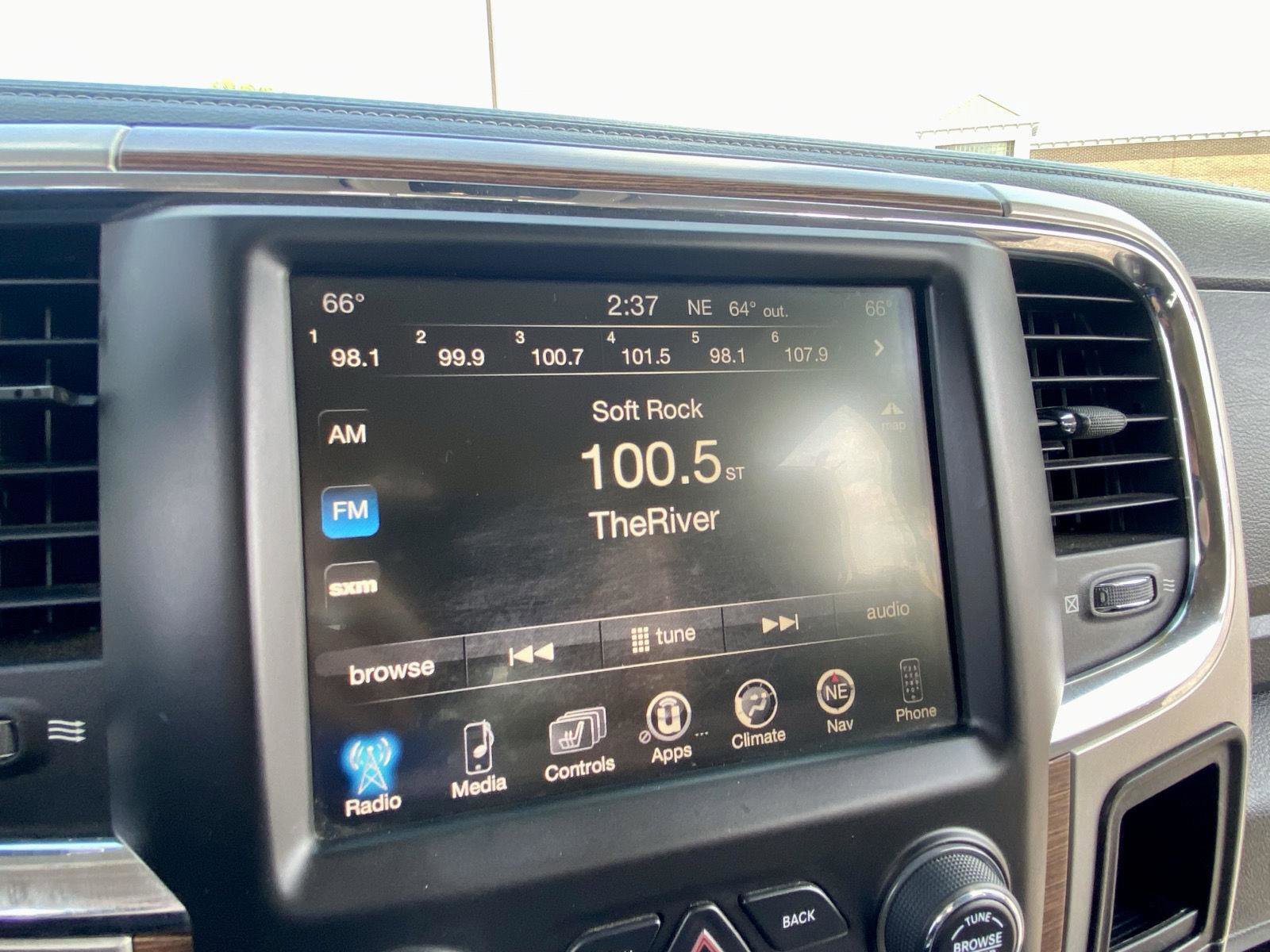 Used 2015 RAM 2500 Laramie w/ Convenience Group image 37