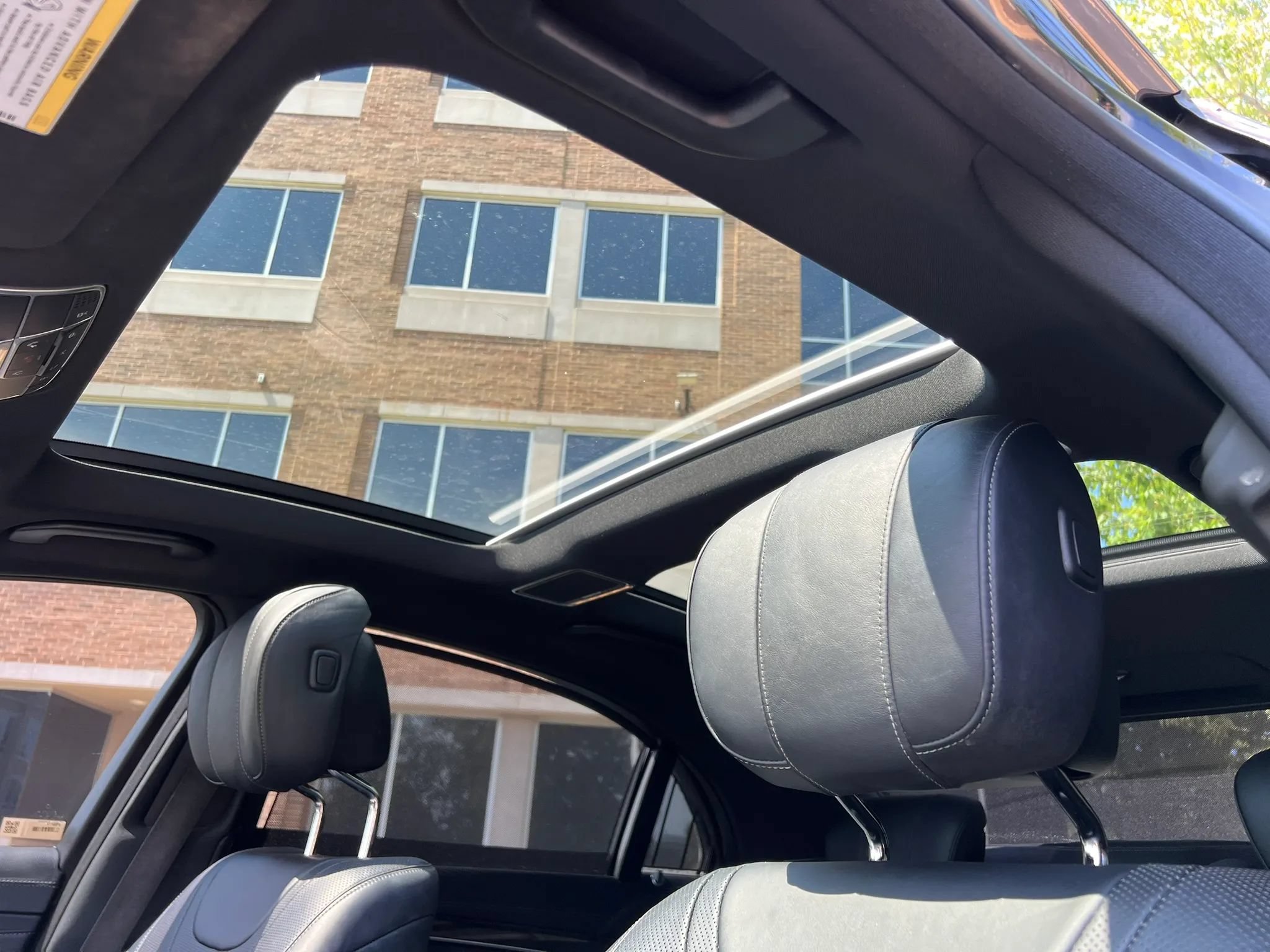 Used 2017 Mercedes-Benz S 550 4MATIC Sedan w/ Premium Package image 30