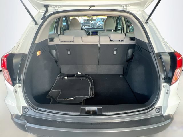 Used 2018 Honda HR-V LX image 29