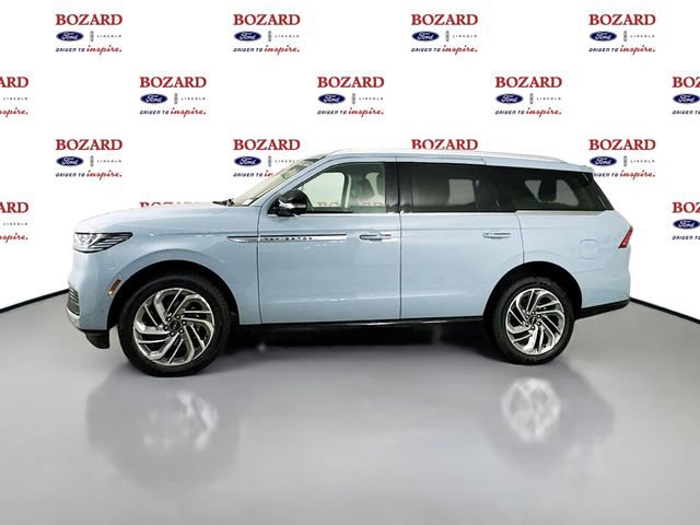 New 2025 Lincoln Navigator Reserve AWD/4WD image 4