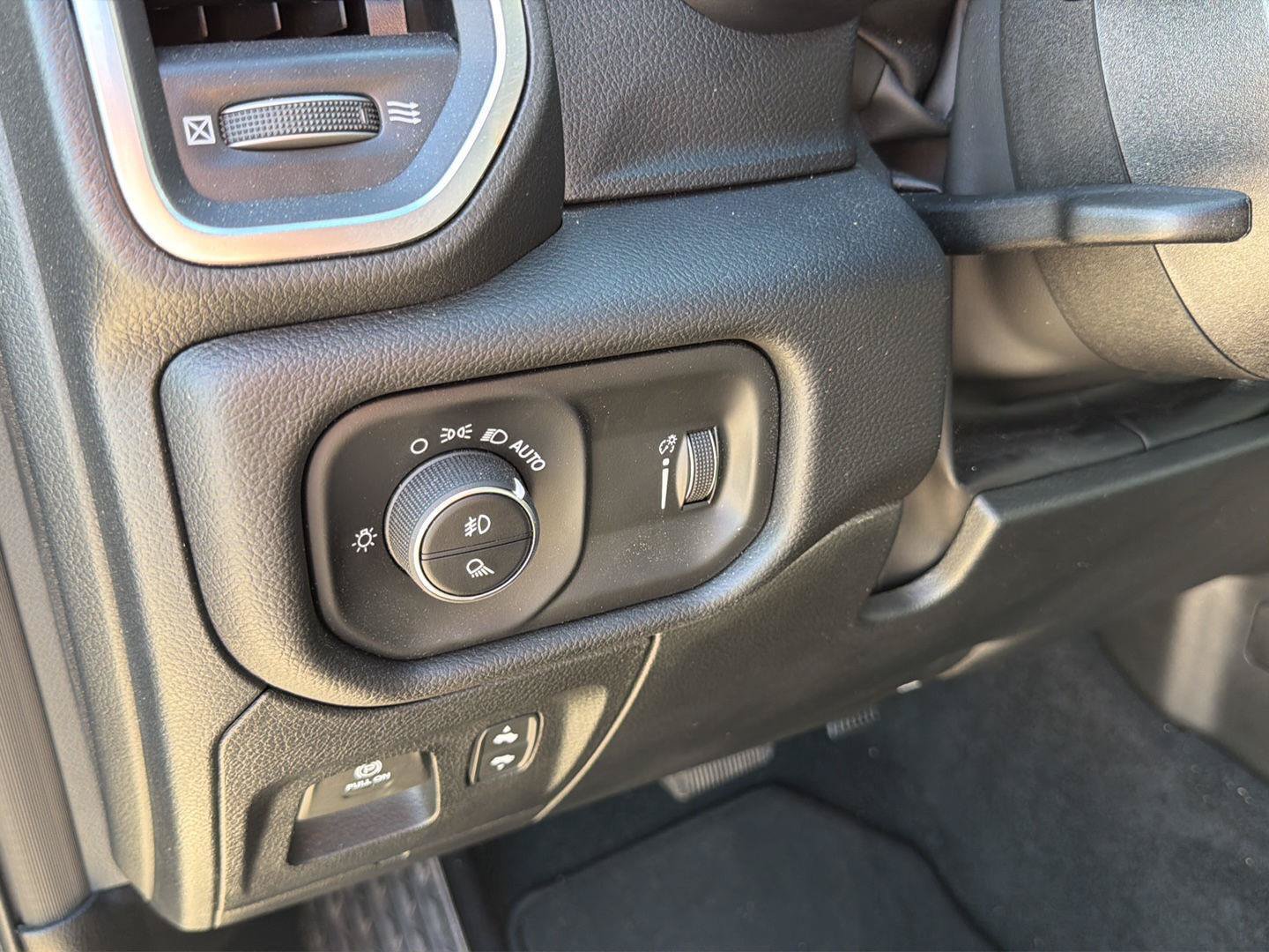 Used 2026 RAM 1500 Lone Star AWD/4WD image 19