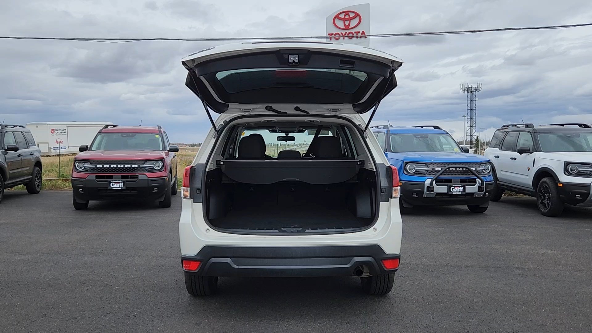 Used 2022 Subaru Forester Premium AWD/4WD image 19