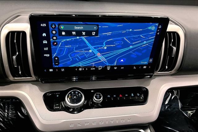 Used 2025 Ford Expedition Active image 30