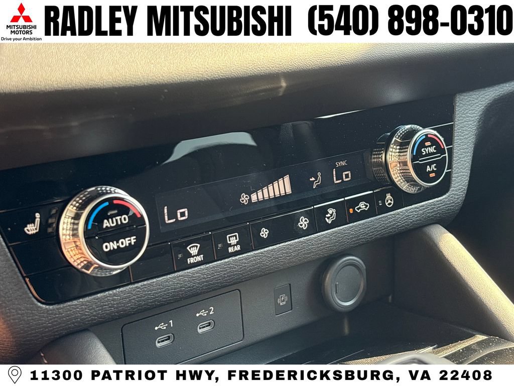 New 2026 Mitsubishi Outlander SE FWD image 10