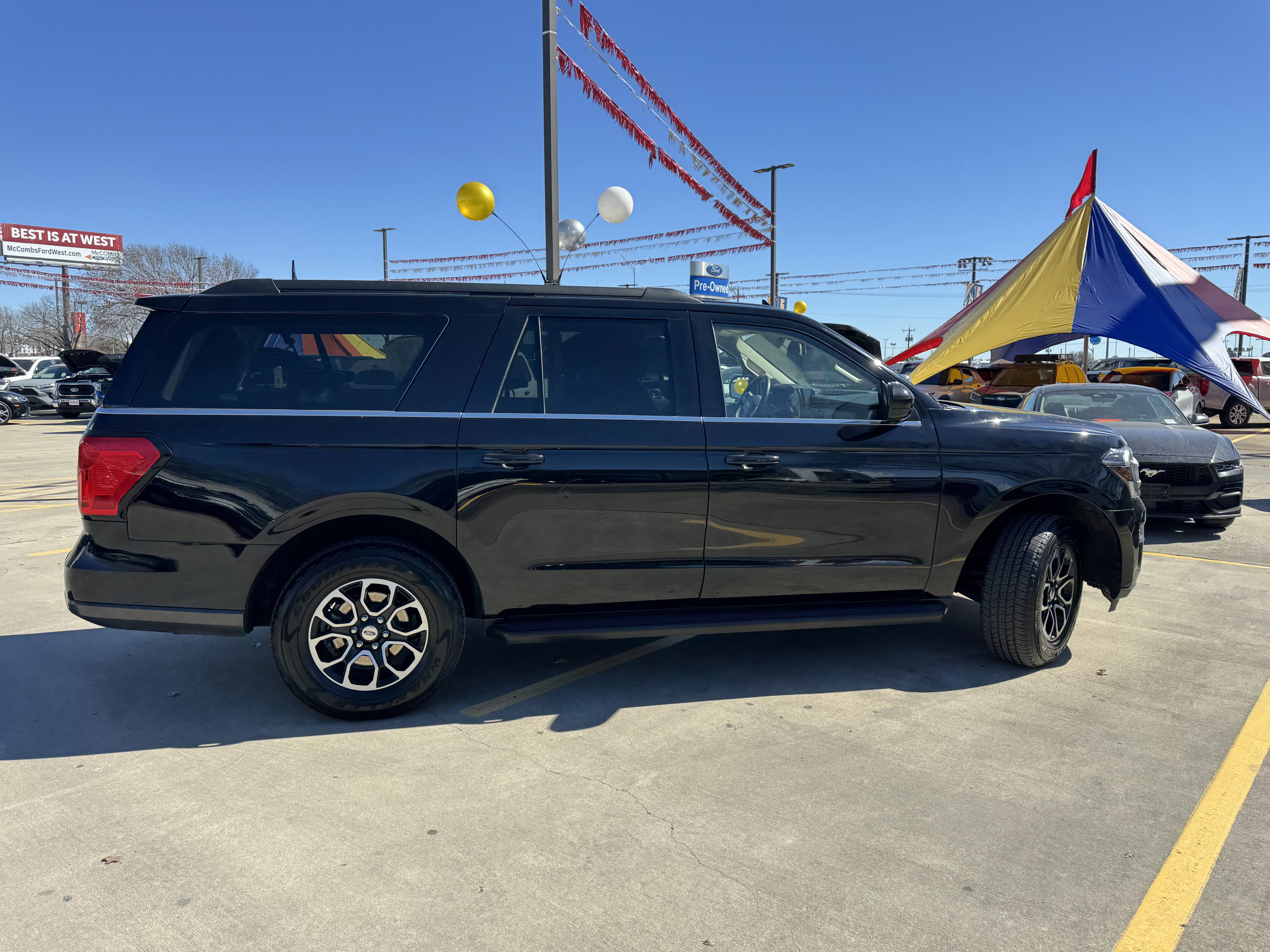 Certified 2024 Ford Expedition Max XLT image 4