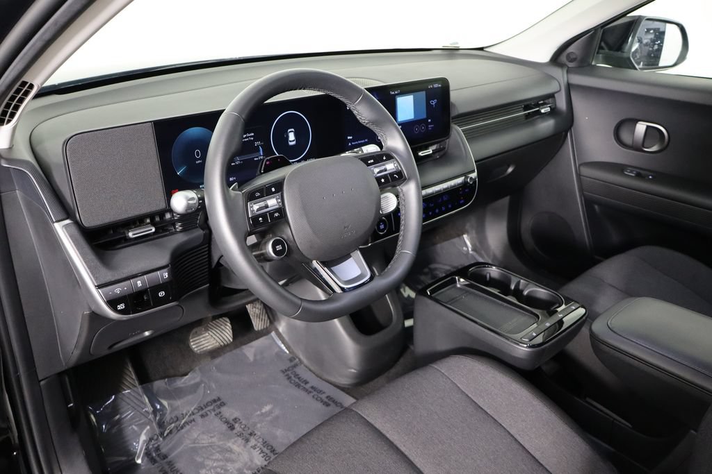 Used 2025 Hyundai Ioniq 5 SE RWD image 24